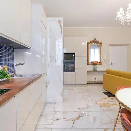 Windrose Gold Apartment *